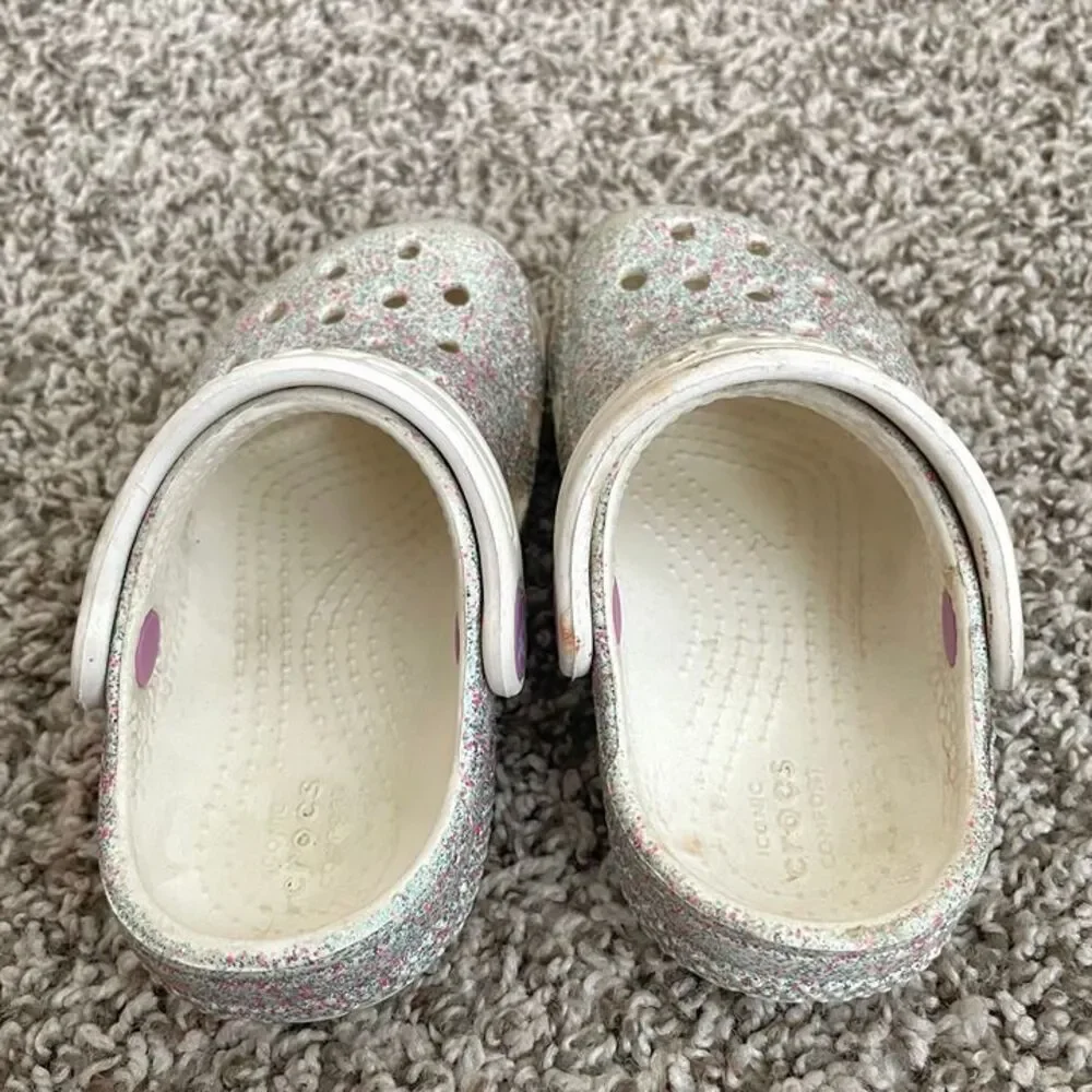 Size 7 / Toddler Girl Crocs Sandals